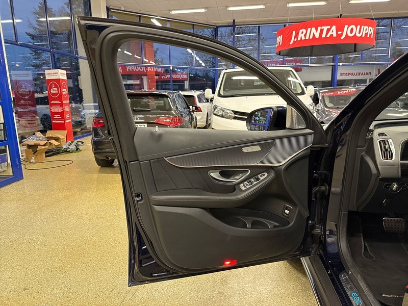 Mercedes-Benz EQC vaihtoauto