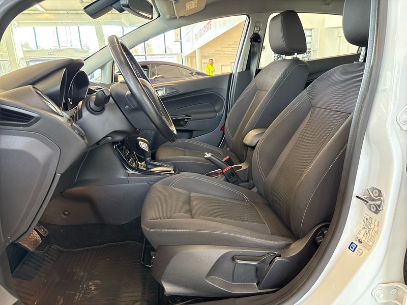 Ford Fiesta vaihtoauto