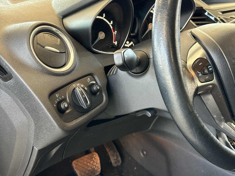 Ford Fiesta vaihtoauto