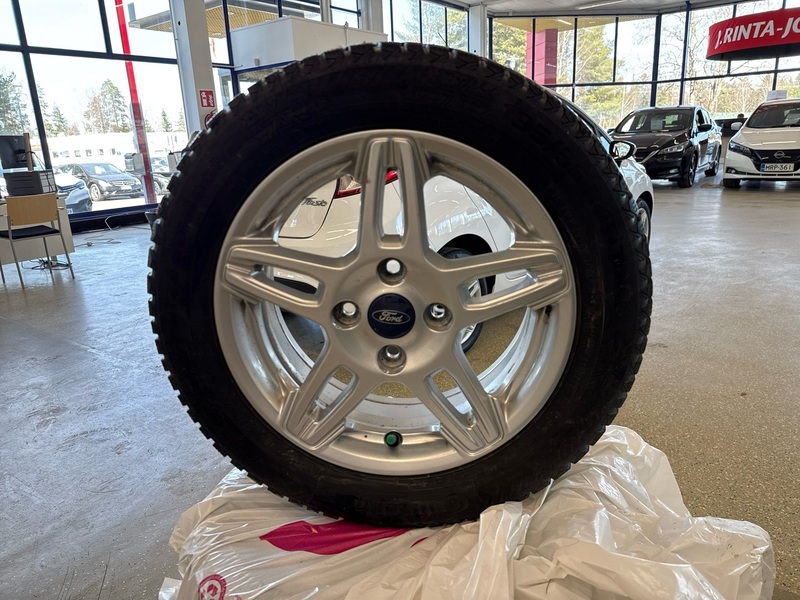 Ford Fiesta vaihtoauto