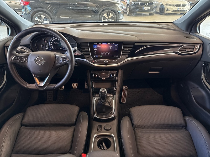 Opel Astra vaihtoauto