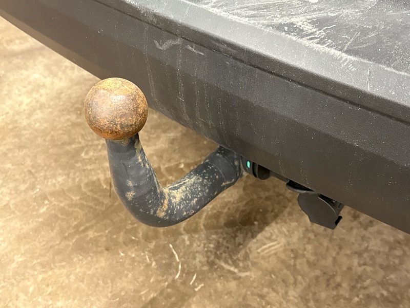 Volkswagen Caddy Maxi vaihtoauto