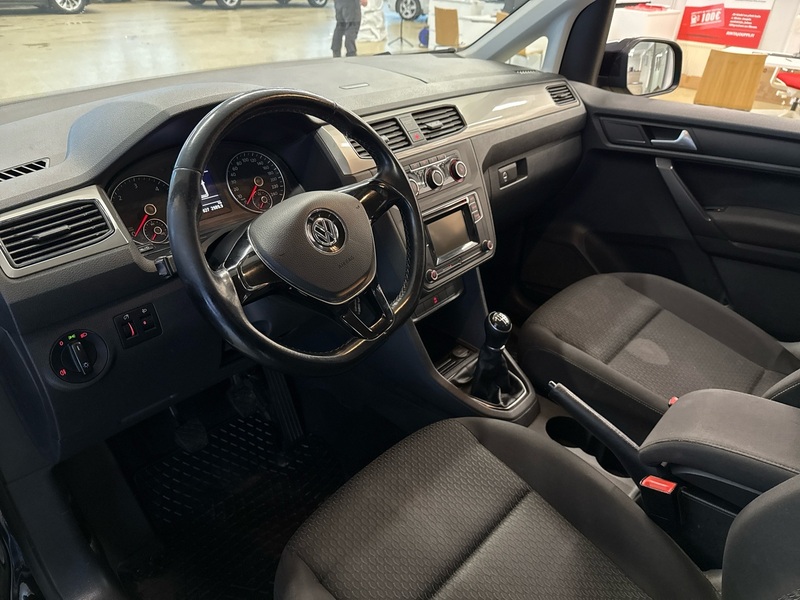 Volkswagen Caddy Maxi vaihtoauto