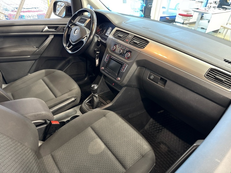 Volkswagen Caddy Maxi vaihtoauto