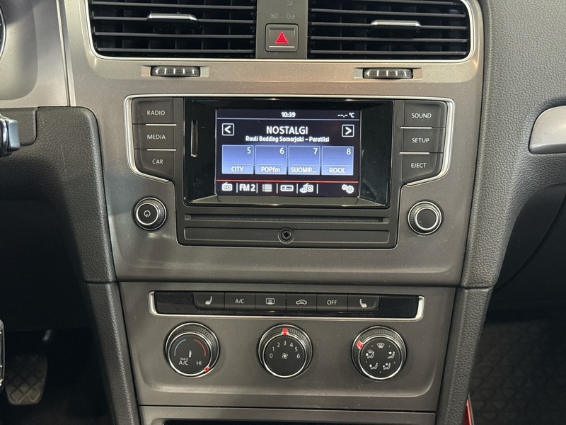 Volkswagen Golf vaihtoauto