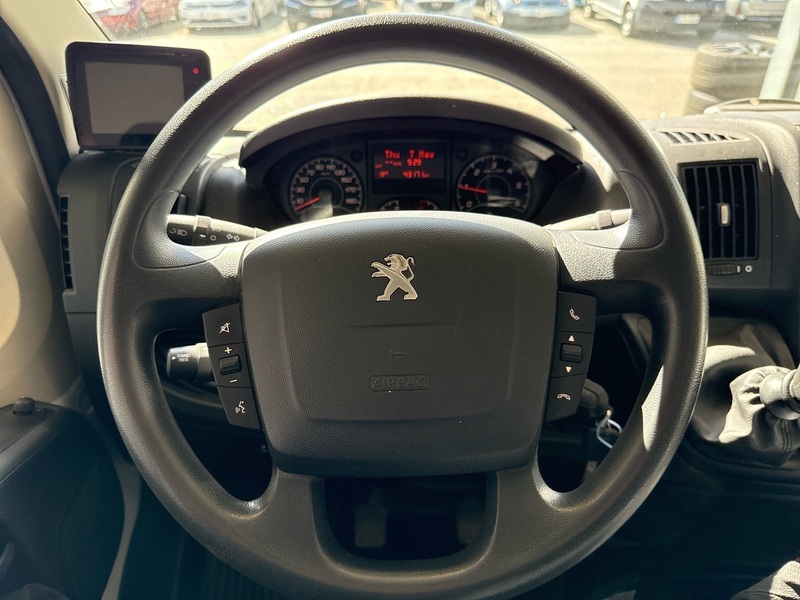 Peugeot Boxer vaihtoauto