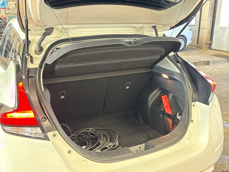 Nissan Leaf vaihtoauto