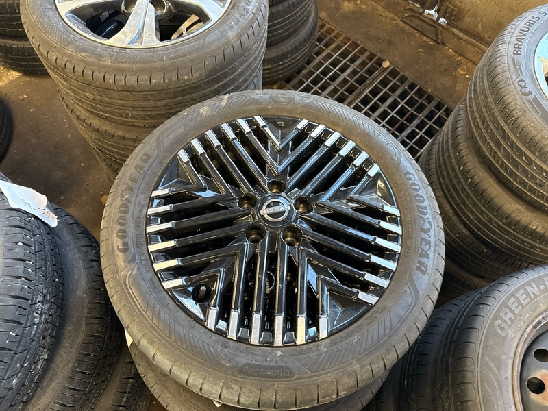 Nissan Leaf vaihtoauto