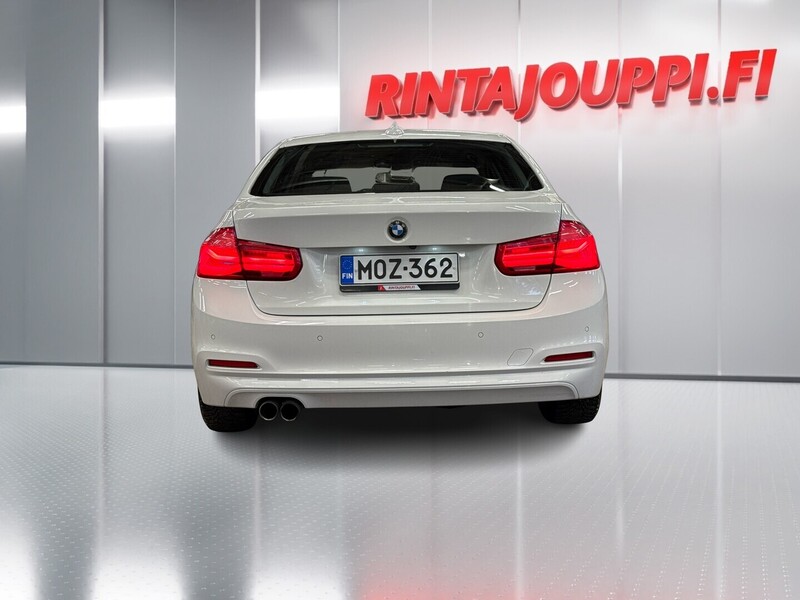 BMW 330 vaihtoauto