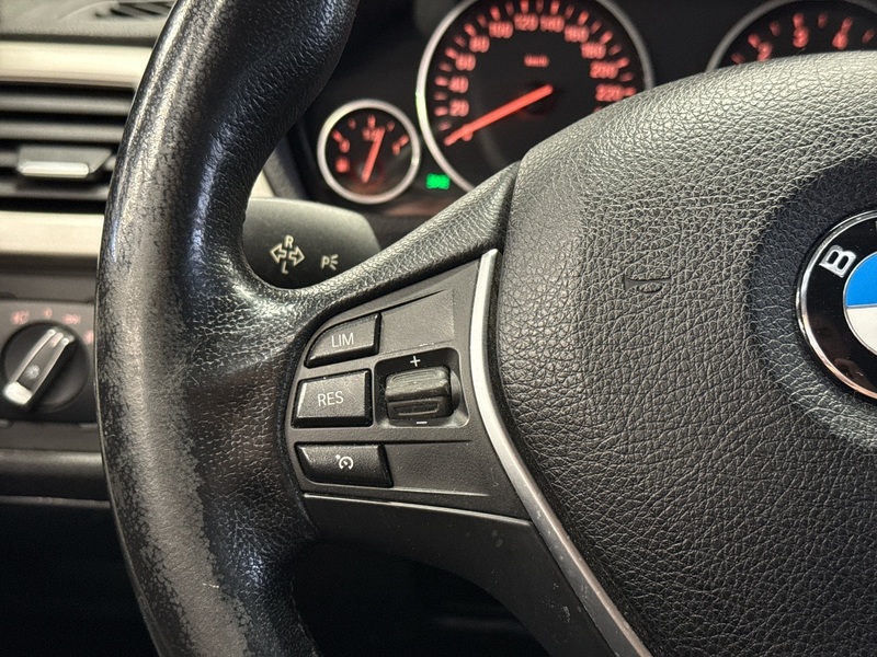 BMW 330 vaihtoauto