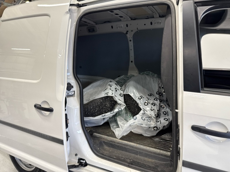 Volkswagen Caddy Maxi vaihtoauto