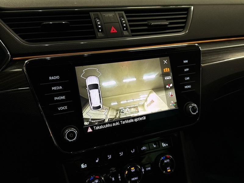 Skoda Superb vaihtoauto