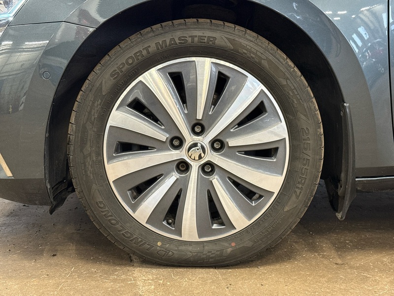 Skoda Superb vaihtoauto