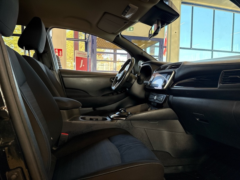 Nissan Leaf vaihtoauto