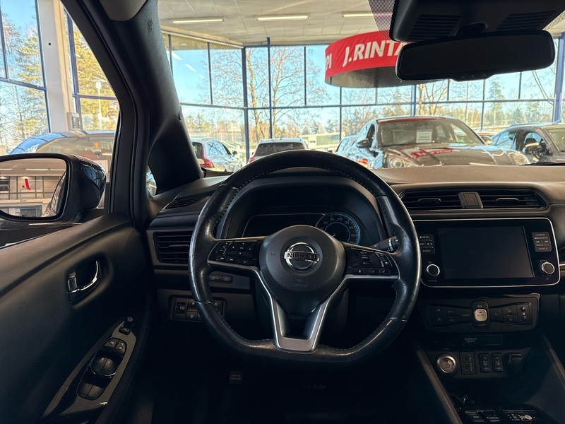 Nissan Leaf vaihtoauto