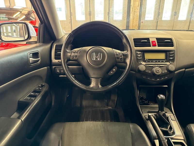 Honda Accord vaihtoauto