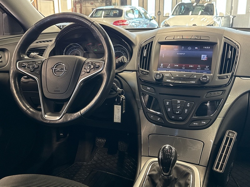 Opel Insignia vaihtoauto