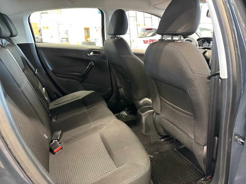 Peugeot 208 vaihtoauto