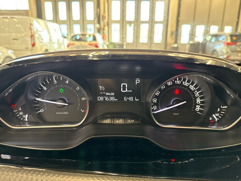 Peugeot 208 vaihtoauto