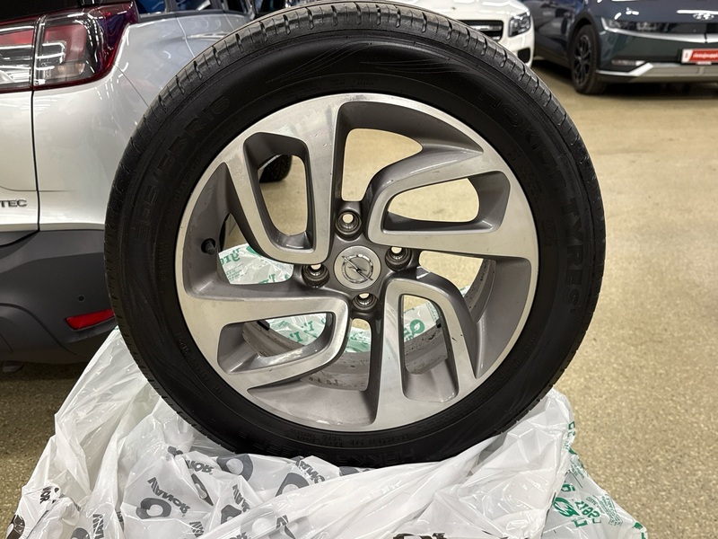 Opel Crossland X vaihtoauto