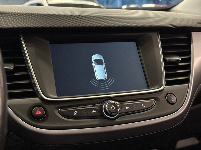 Opel Crossland X vaihtoauto