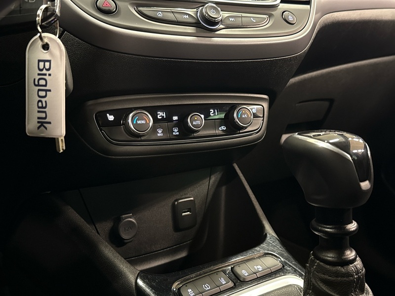 Opel Crossland X vaihtoauto