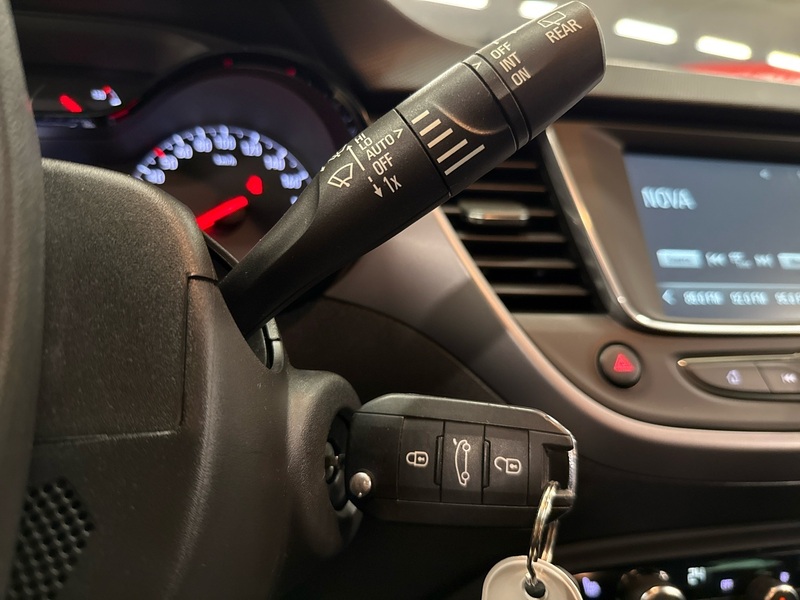 Opel Crossland X vaihtoauto