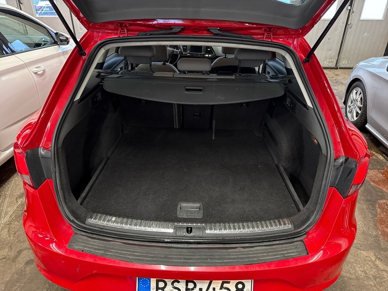 SEAT Leon ST vaihtoauto