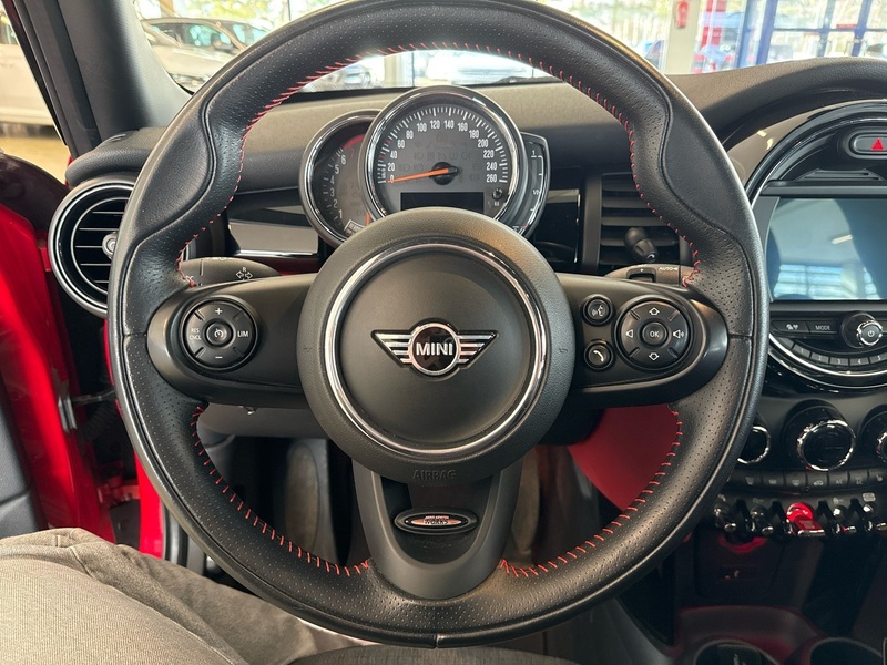Mini Hatchback vaihtoauto