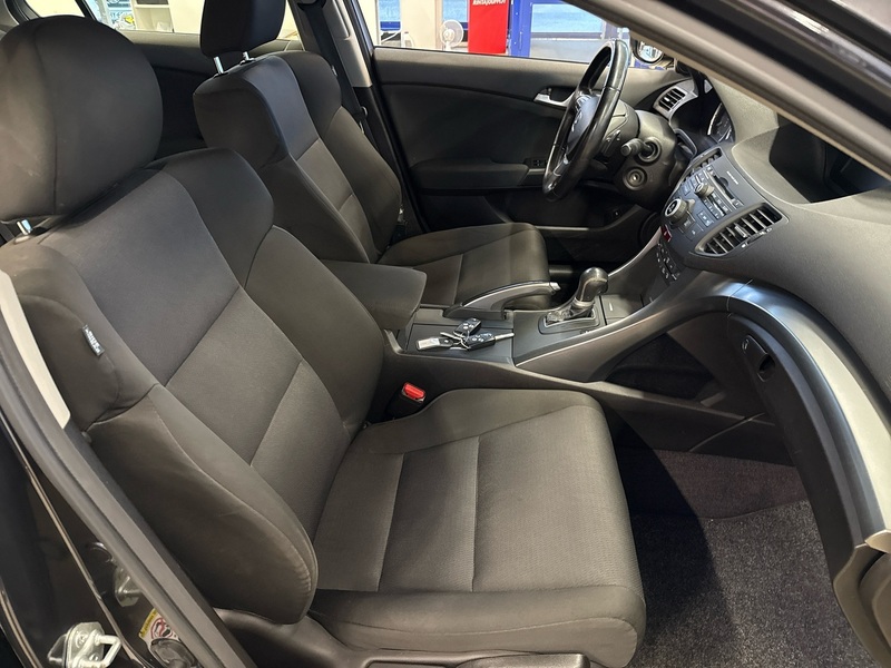 Honda Accord vaihtoauto