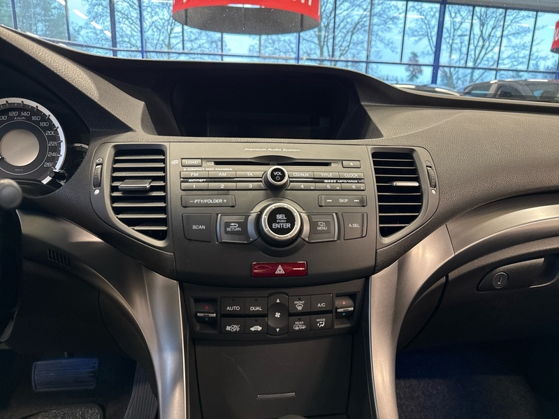 Honda Accord vaihtoauto