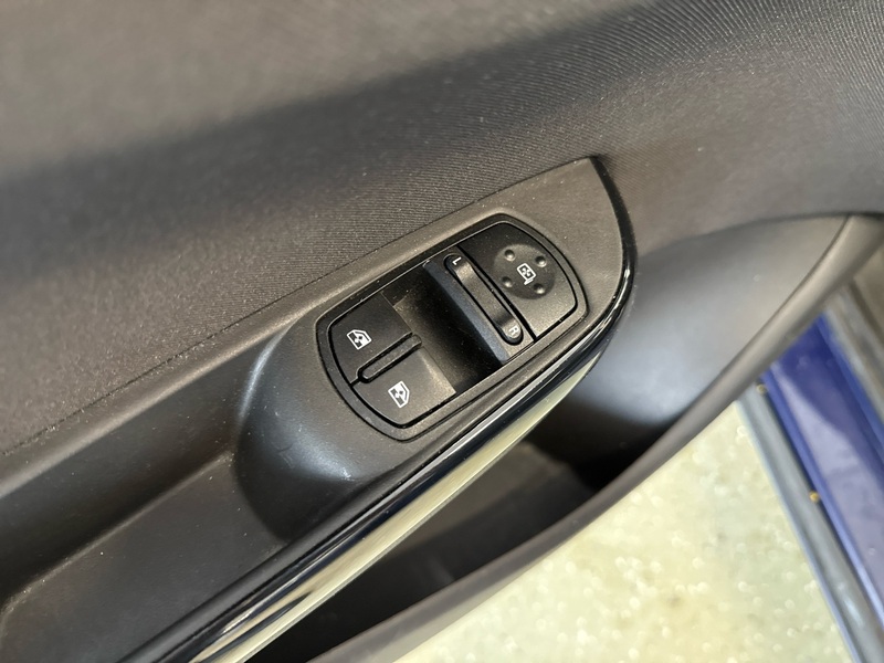 Opel Corsa vaihtoauto