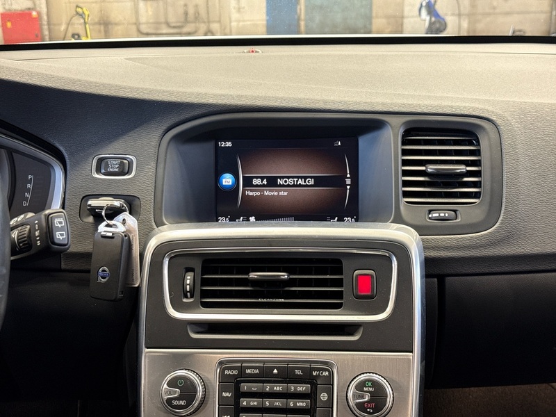 Volvo V60 Cross Country vaihtoauto