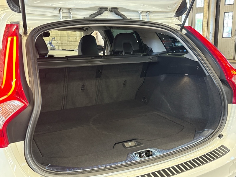 Volvo V60 Cross Country vaihtoauto