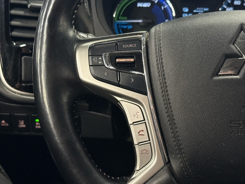 Mitsubishi Outlander PHEV vaihtoauto