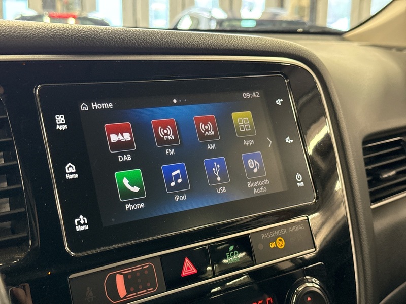 Mitsubishi Outlander PHEV vaihtoauto