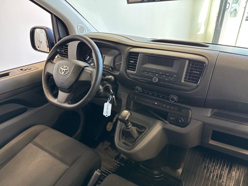 Toyota Proace Verso vaihtoauto