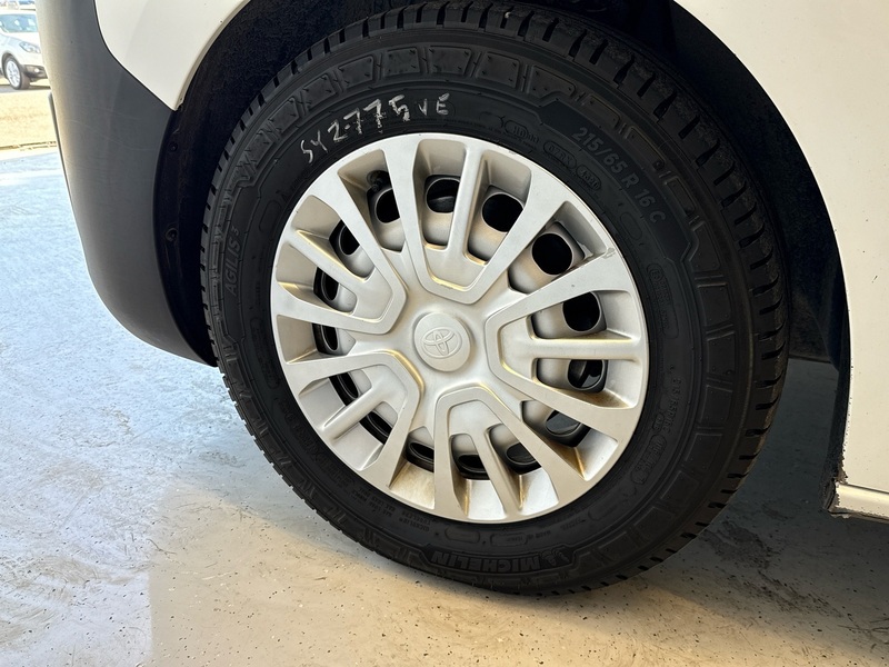 Toyota Proace Verso vaihtoauto