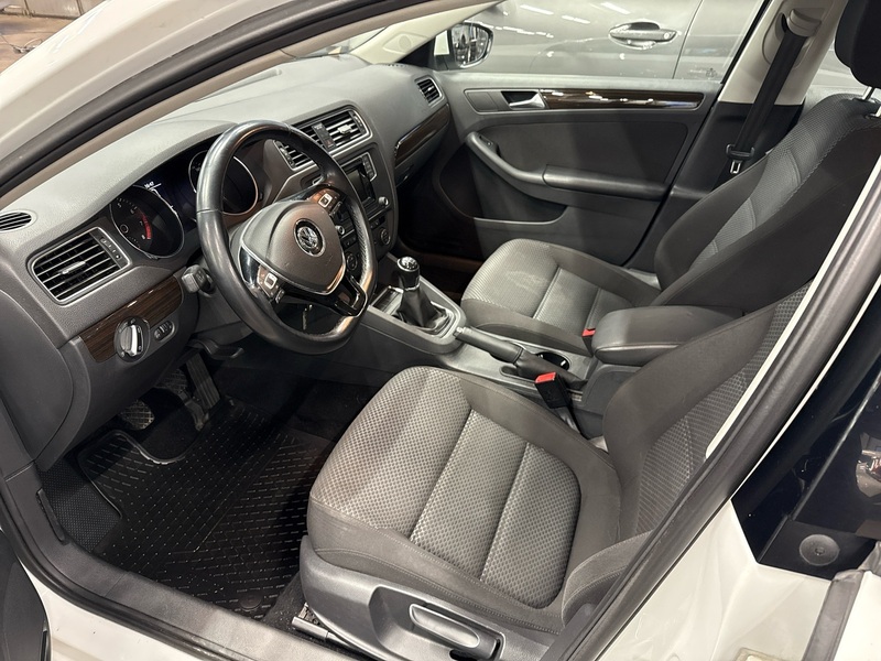 Volkswagen Jetta vaihtoauto