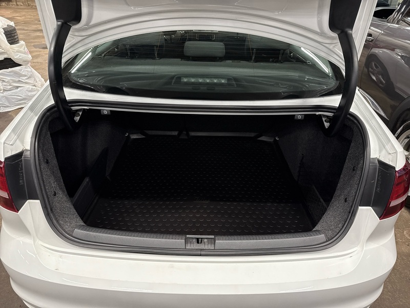 Volkswagen Jetta vaihtoauto