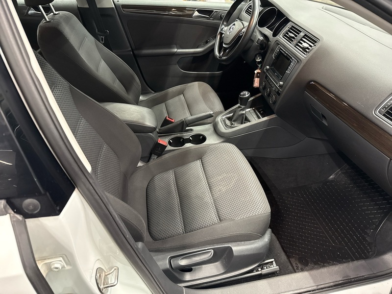 Volkswagen Jetta vaihtoauto