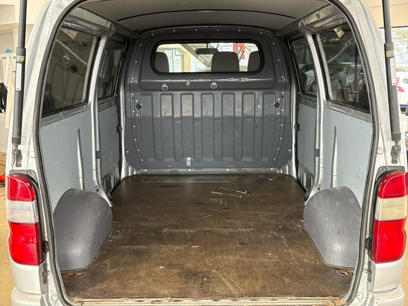 Toyota Hiace vaihtoauto