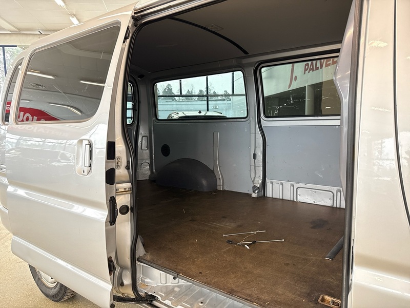 Toyota Hiace vaihtoauto