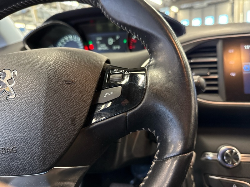 Peugeot 308 vaihtoauto