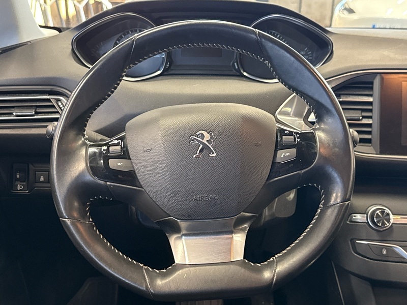 Peugeot 308 vaihtoauto
