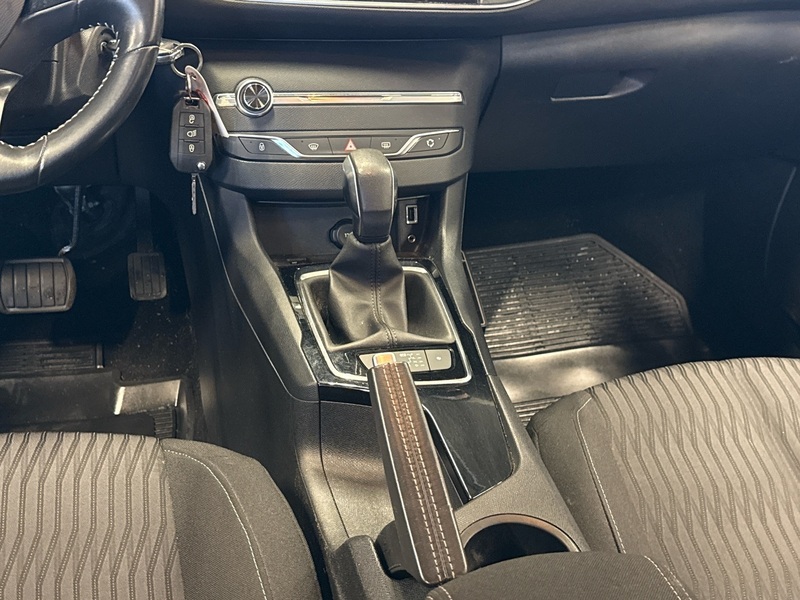 Peugeot 308 vaihtoauto