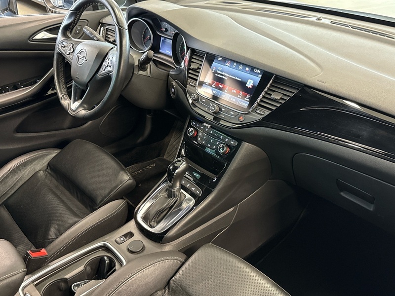 Opel Astra vaihtoauto