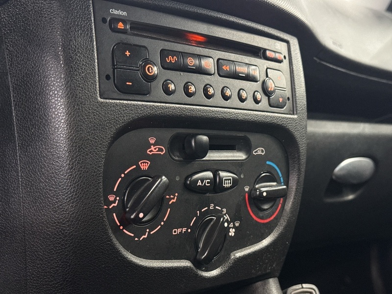 Peugeot 206 + vaihtoauto