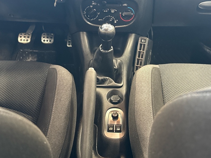 Peugeot 206 + vaihtoauto