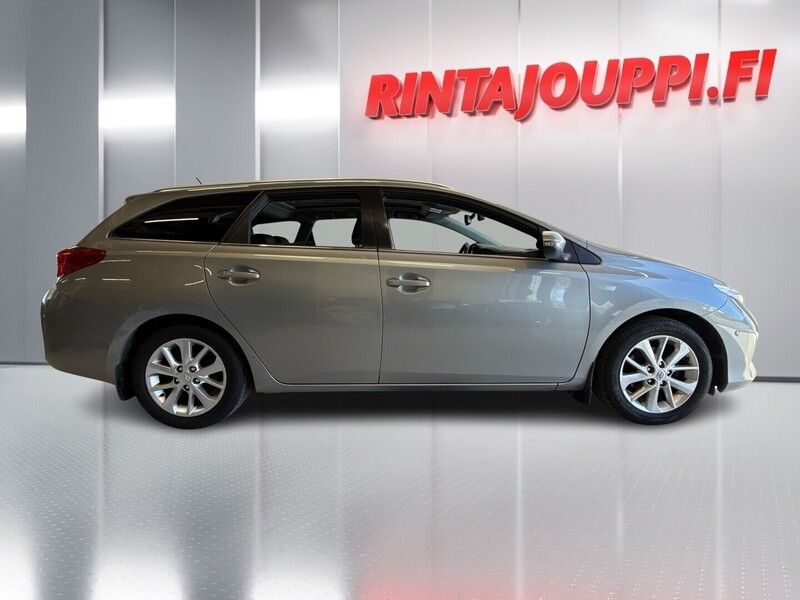 Toyota Auris vaihtoauto